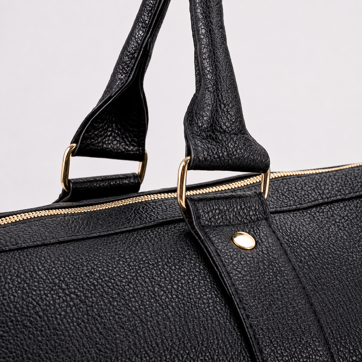 Cairva Travel Bag