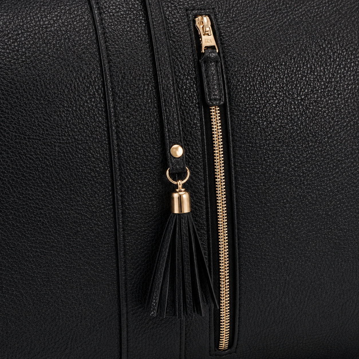 Cairva Travel Bag