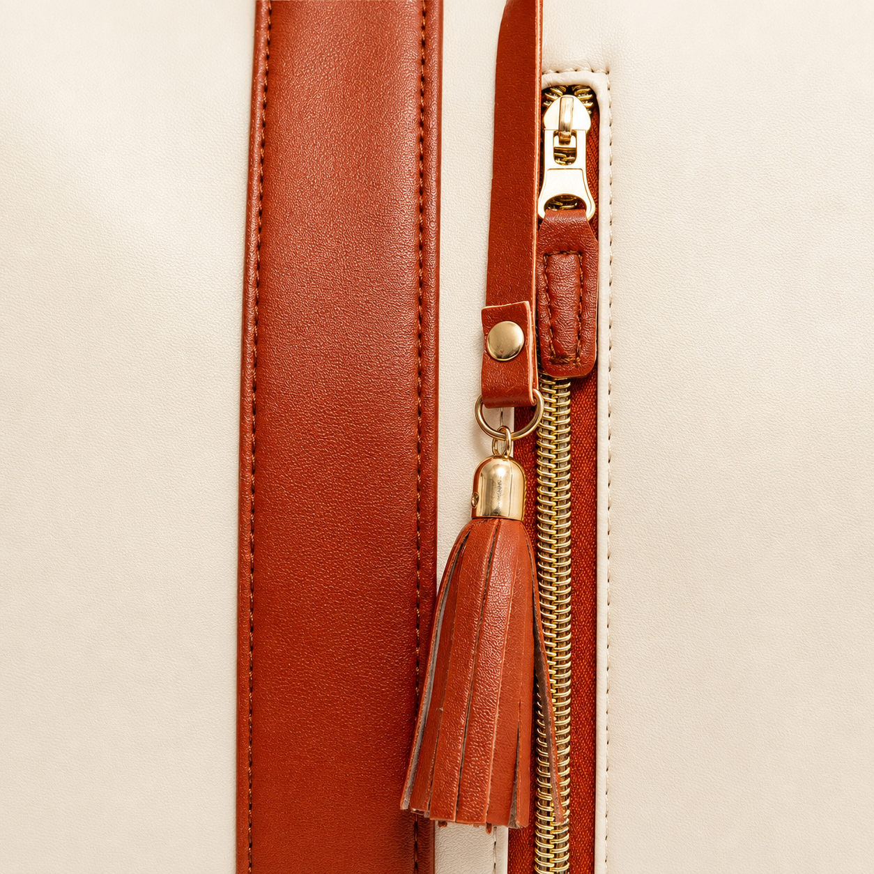 Cairva Travel Bag